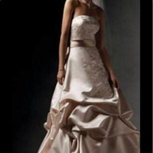 Oleg Cassini wedding dress